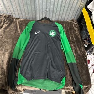 Nike celtics warmup long sleeve